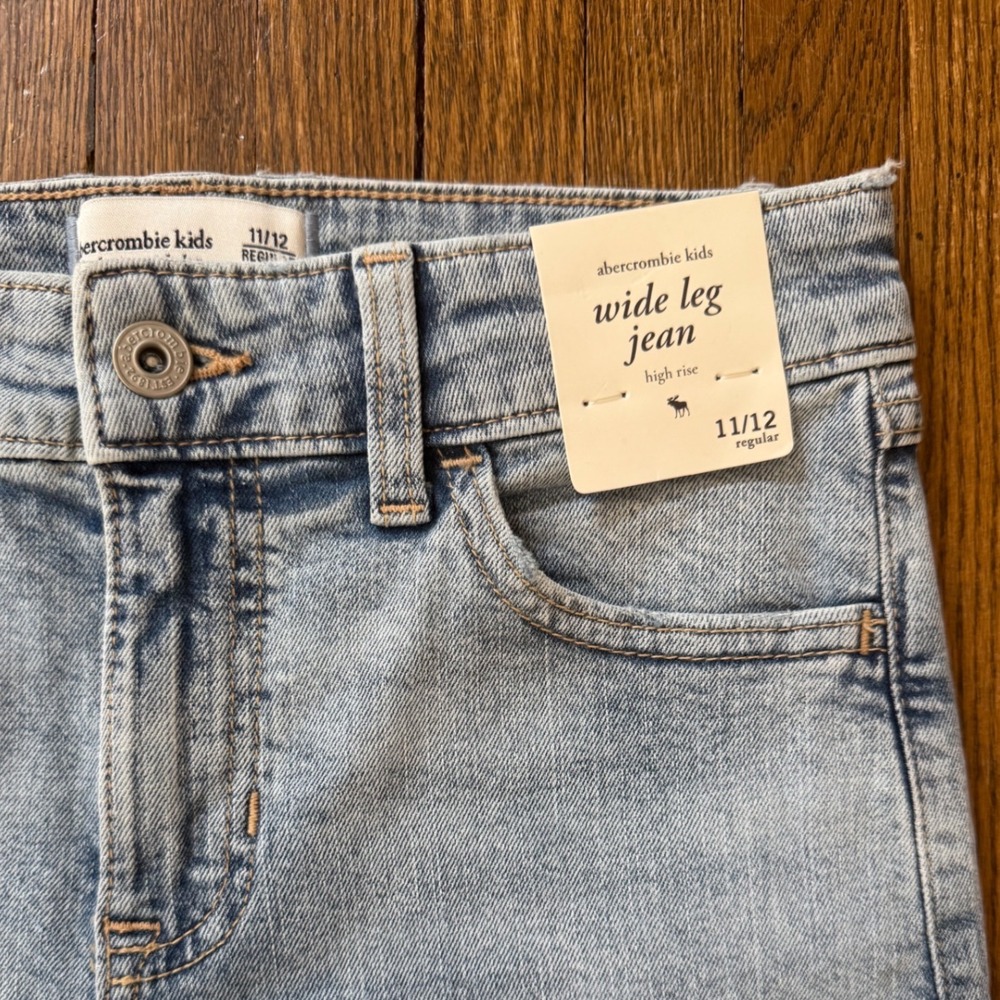Abercrombie Kids Wide Leg Jean High Rise Light Wash Denim 11/12 Regular NEW - Picture 2 of 8